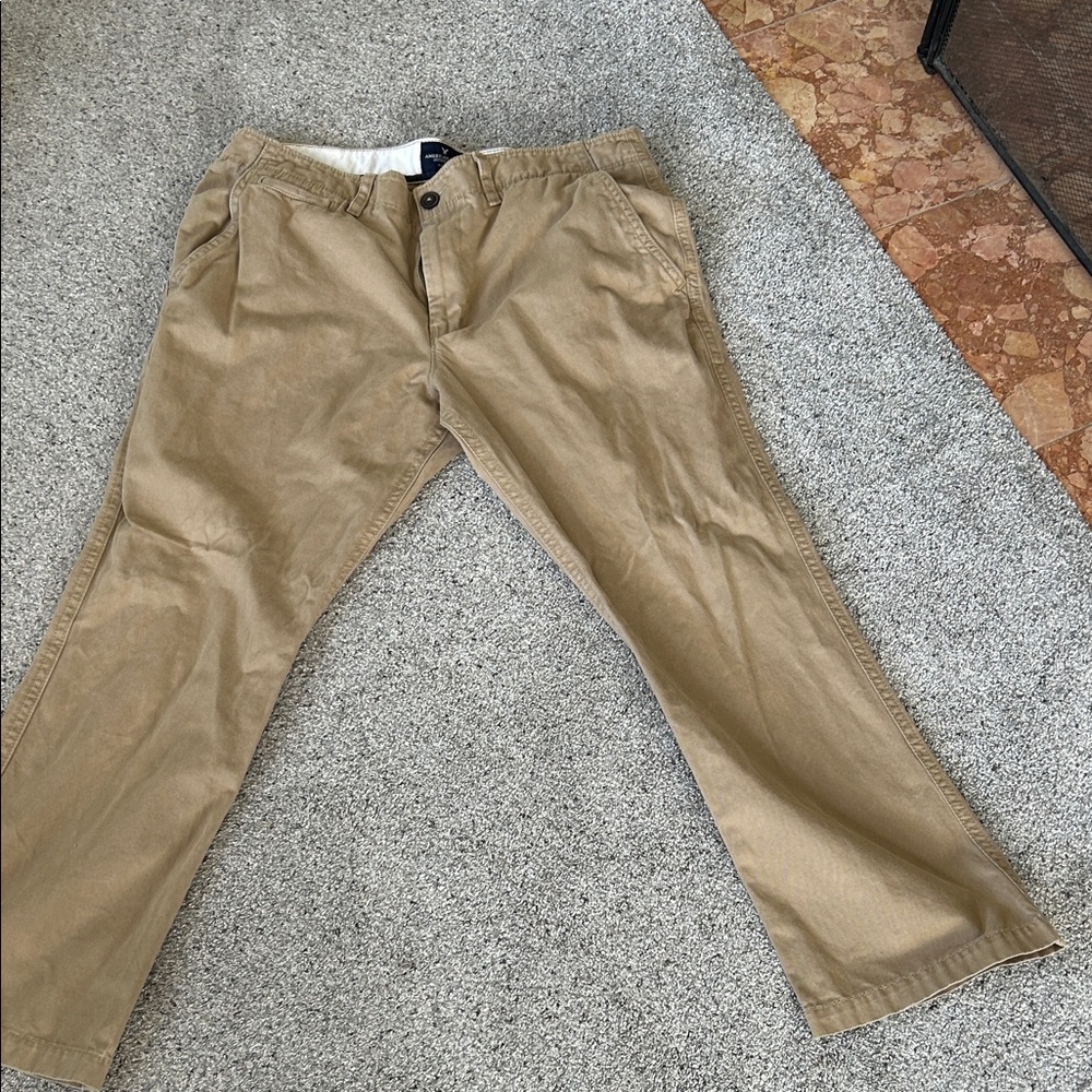 American Eagle Outfitters Khaki Chinos